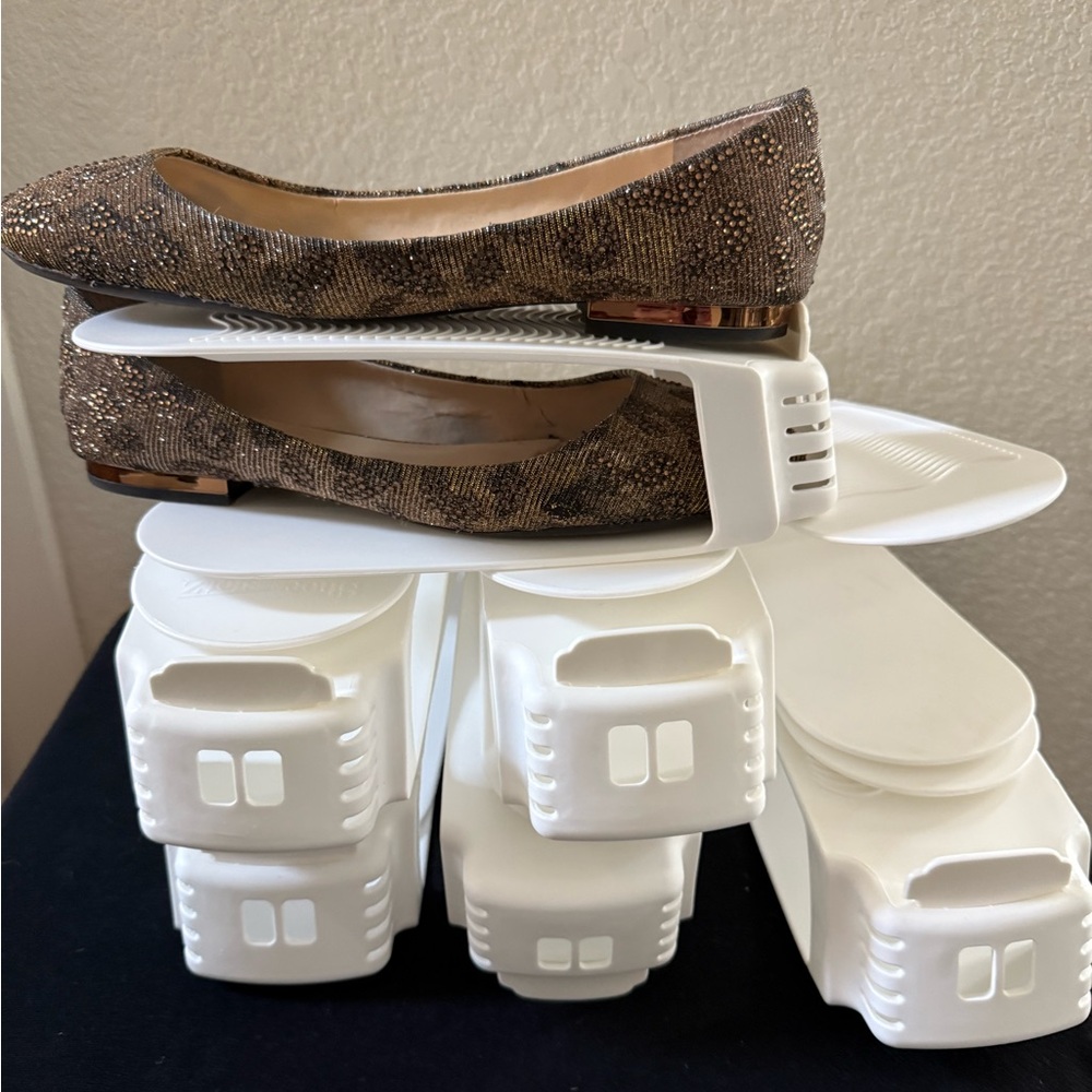 Shoe Storage Sleeves (Shoes not included)